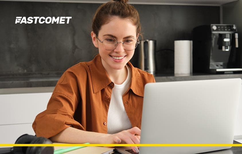 Повний огляд FastComet: Ваш хостинг 2021 року?